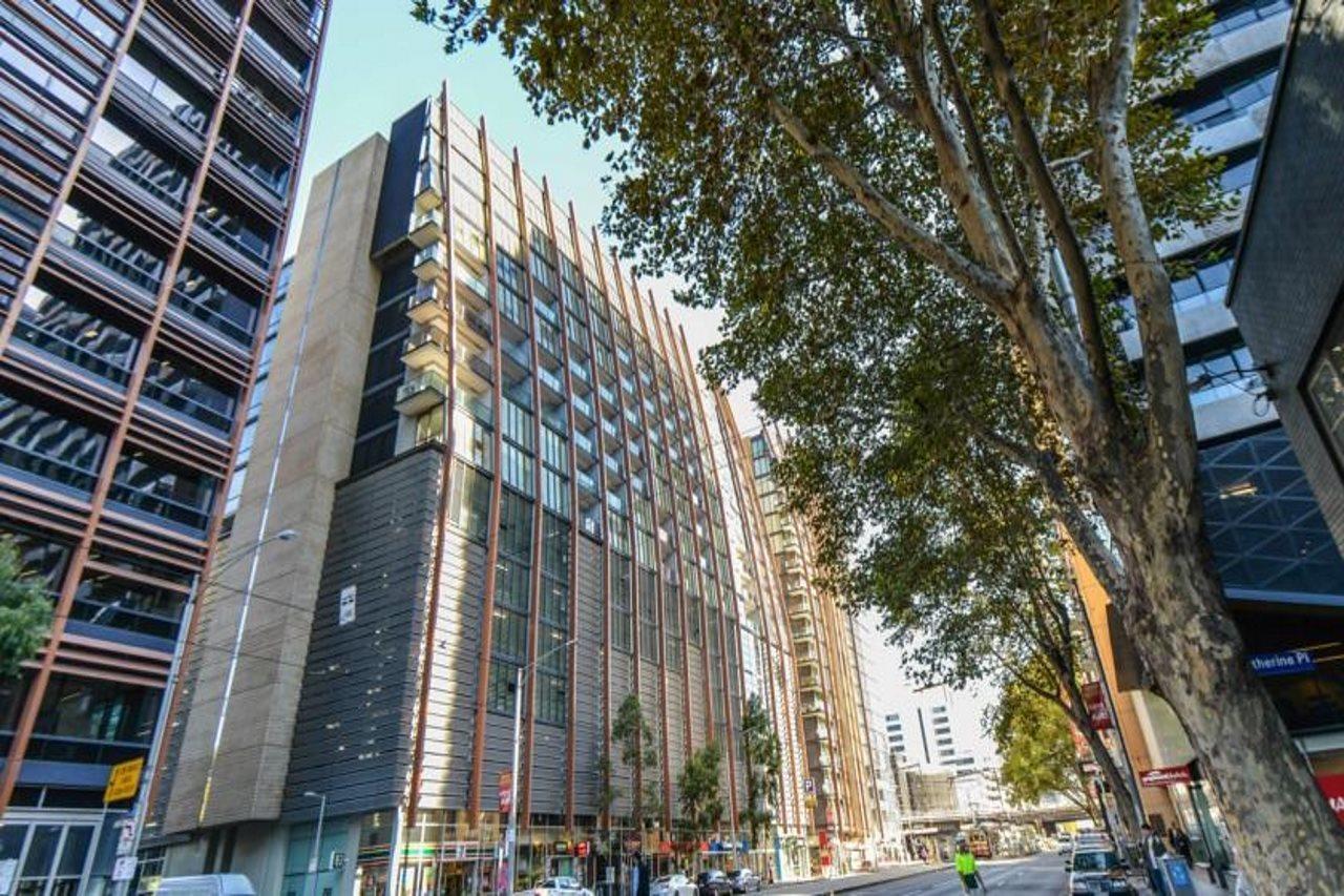 Of Northbank * Melbourne