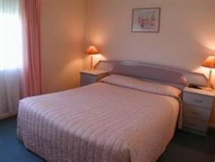 Carnegie Motor Motel 3*