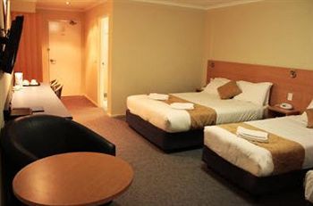 Ciloms Airport Motel