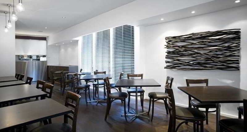 Park Regis Griffin Aparthotel 4*