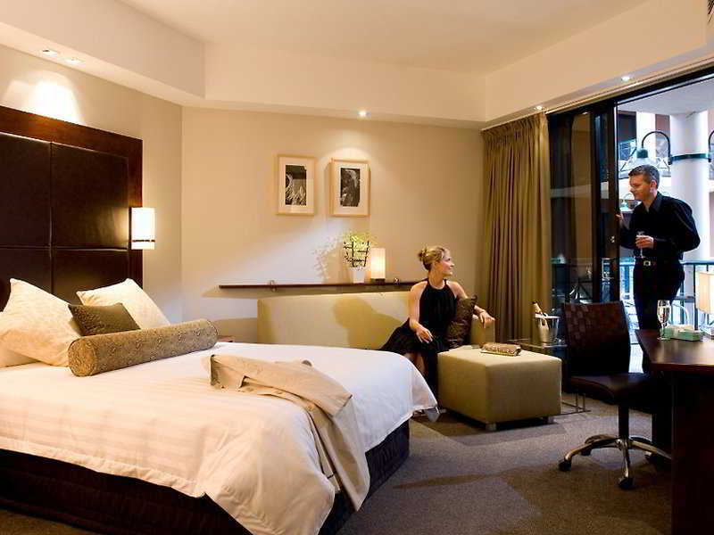 Hotel Amora Riverwalk