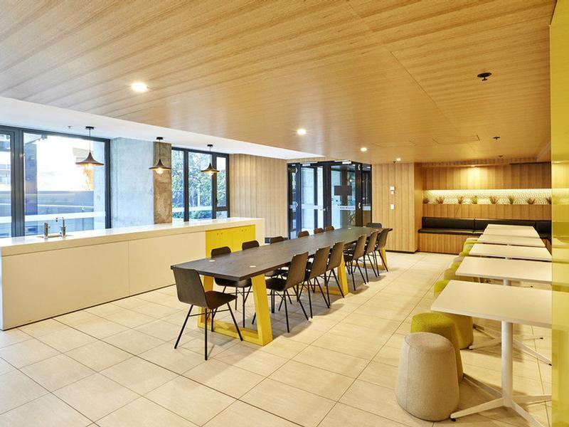 Aparthotel Cbd Studio 4*