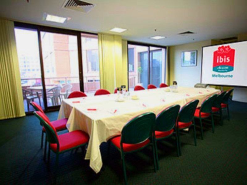 Aparthotel Ibis And Melbourne