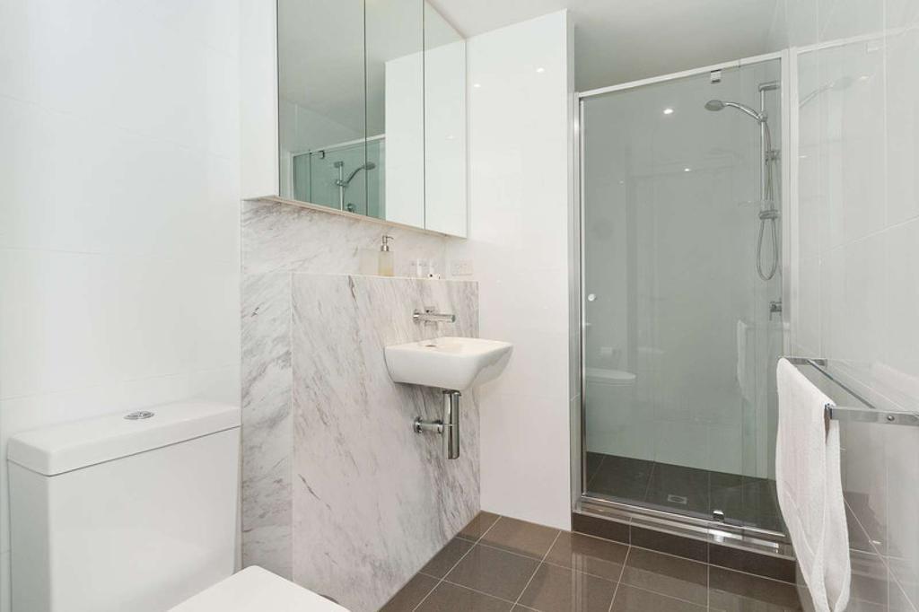 Espresso - Classy Caulfield Apartment *