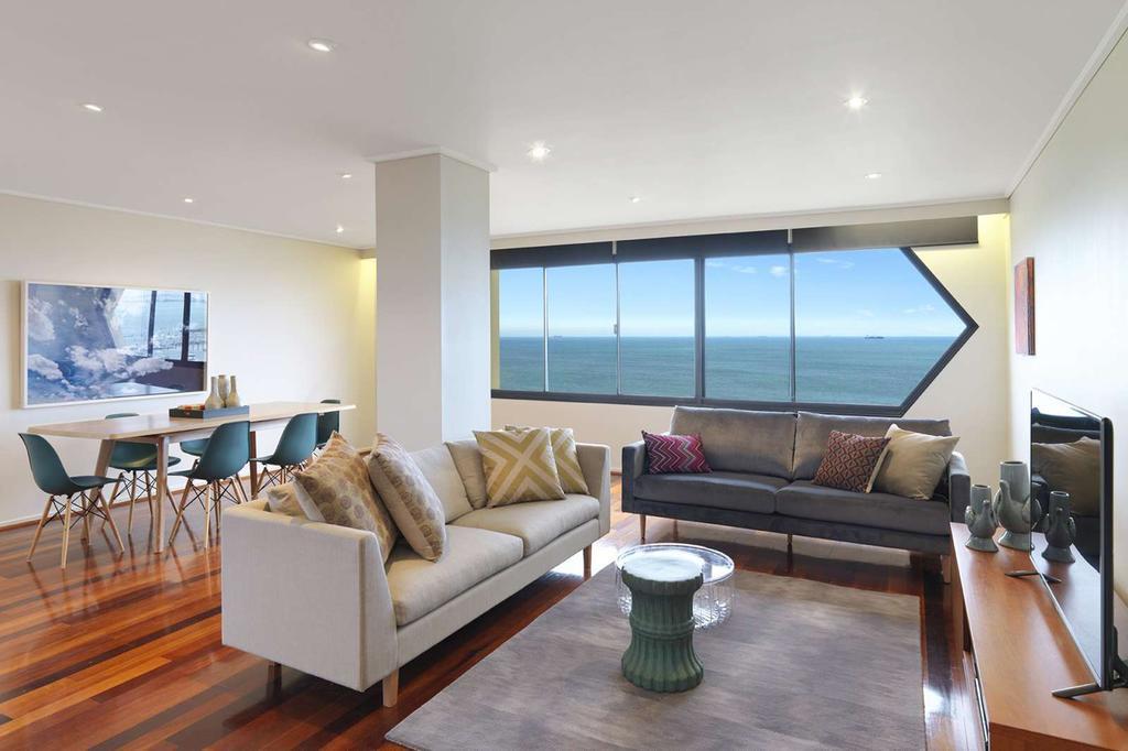 Espresso - Panoramic Views Across The Bay Melbourne