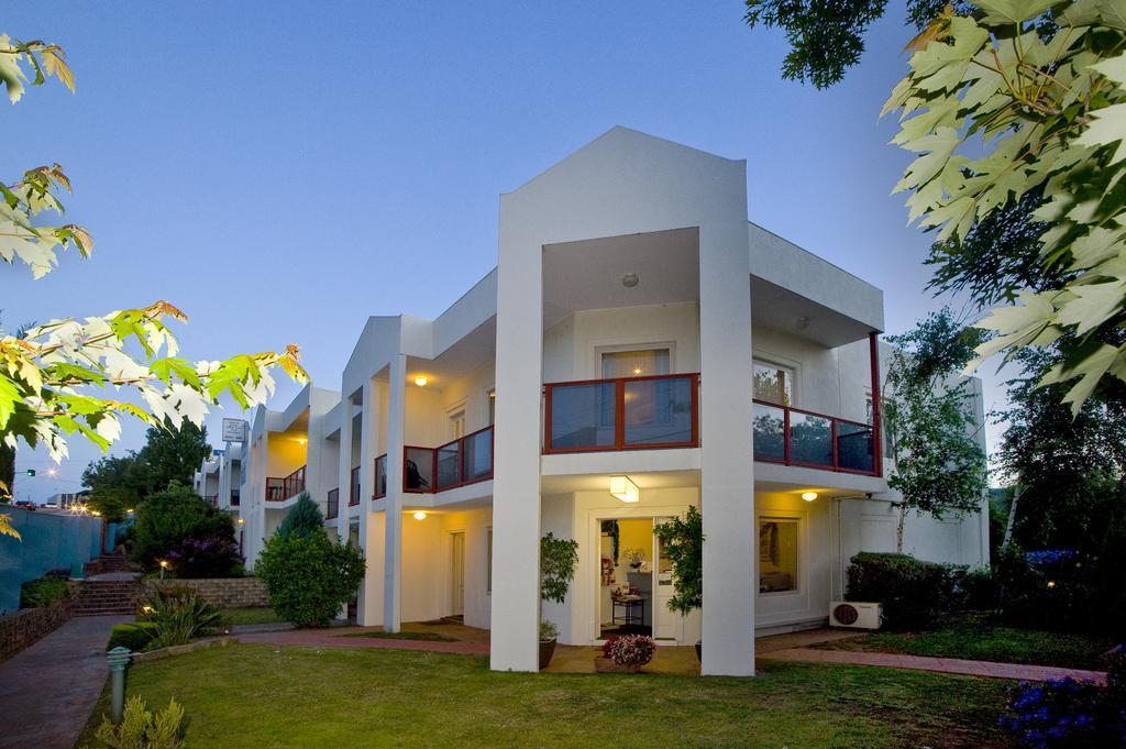 Hawthorn Gardens Serviced 3* Melbourne