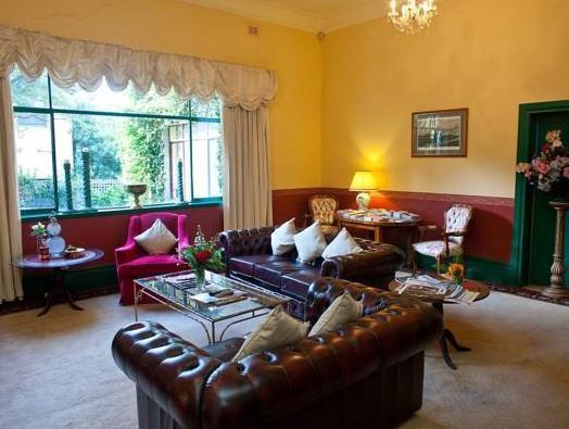 Toorak Manor Hotel
