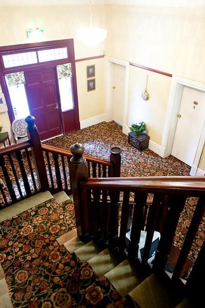 Toorak Manor Hotel Melbourne