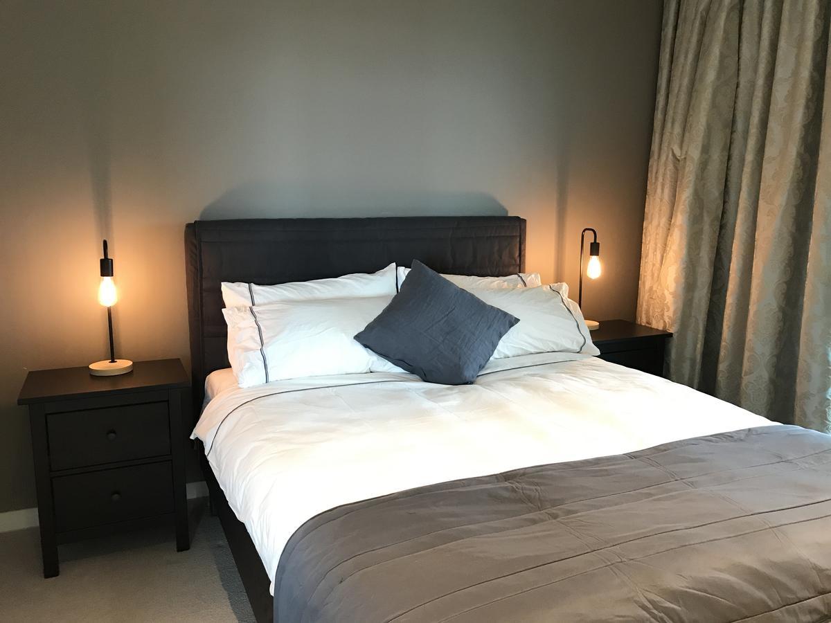 Docklands Concavo Seaview 9 Waterside Place *