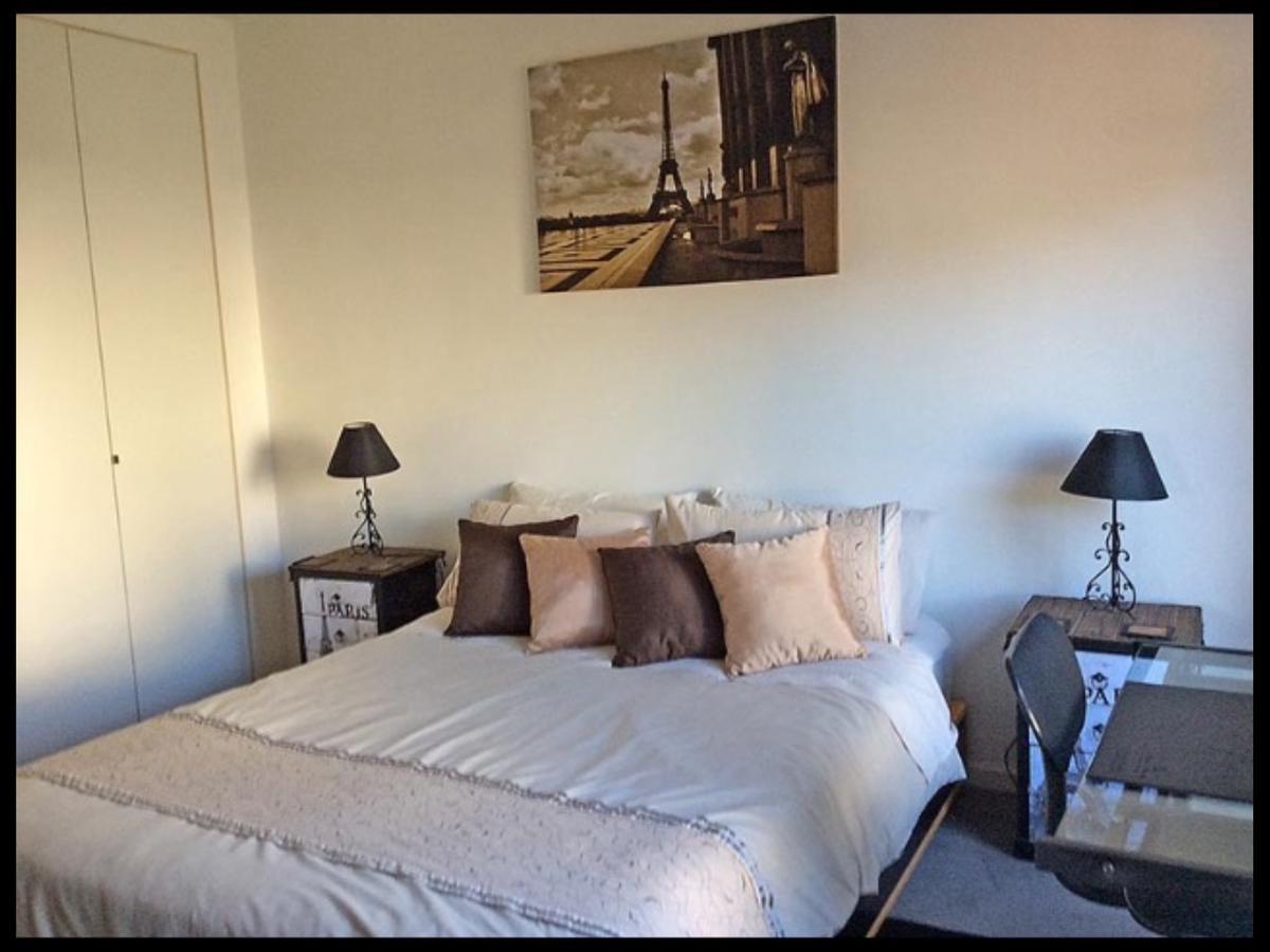 Apartment Radiance - Chic Fitzroy Street