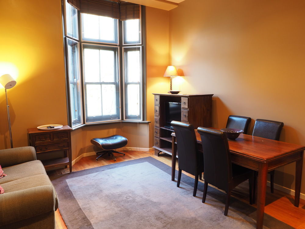 Flinders Lane Aparthotel