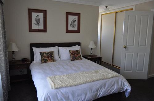 Austin Rise 4* Melbourne