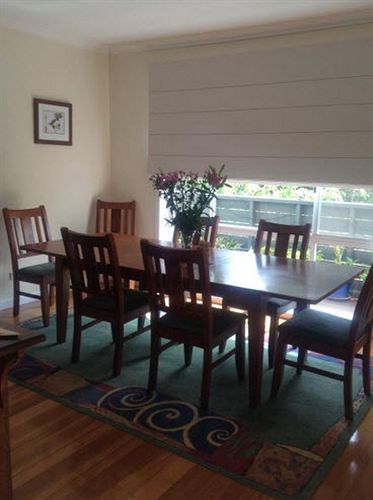 Austin Rise Bed & Breakfast
