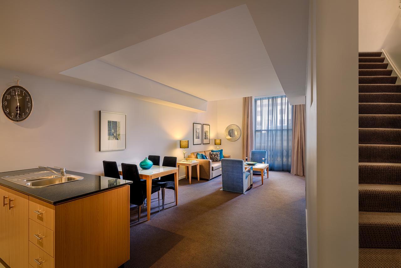 Treasury On Collins Hotel 4*