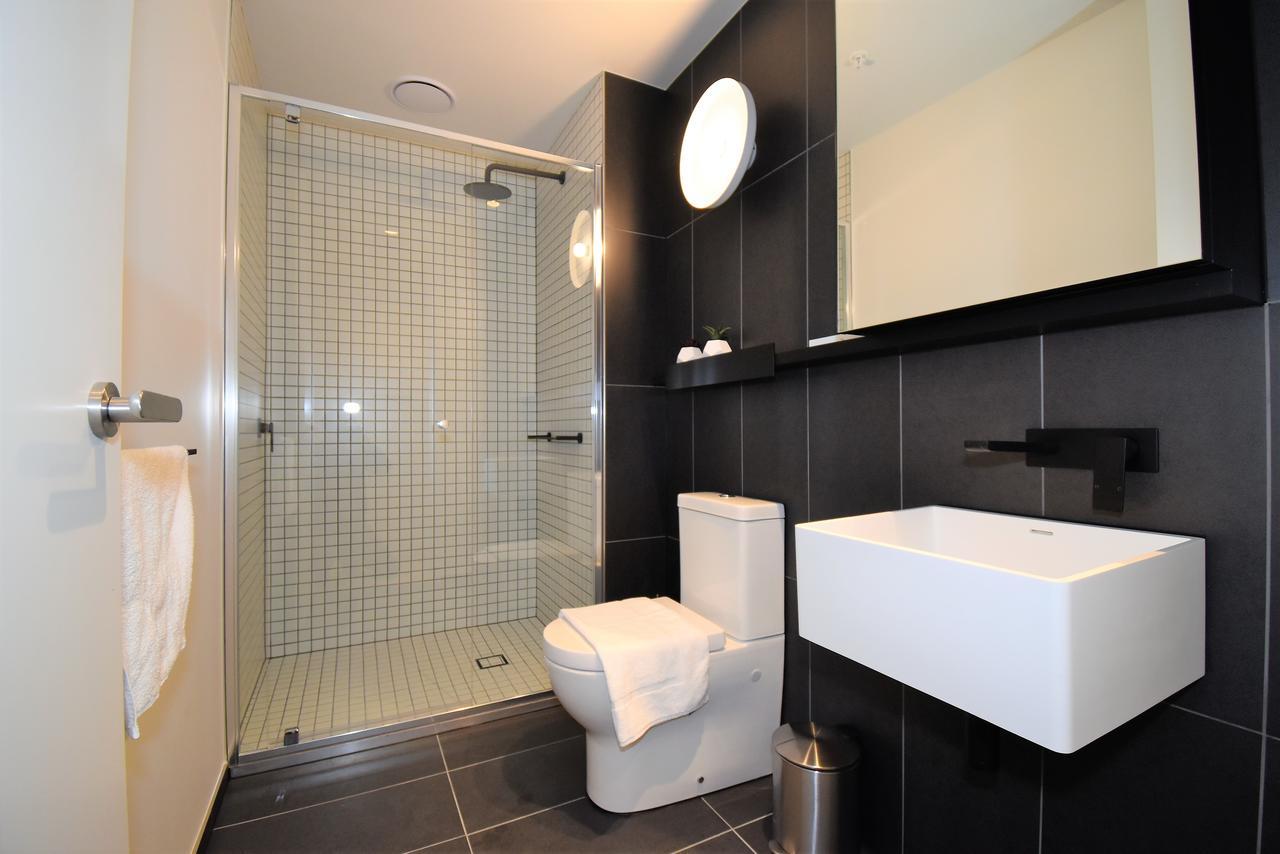 Melbourne Empire Apartments *