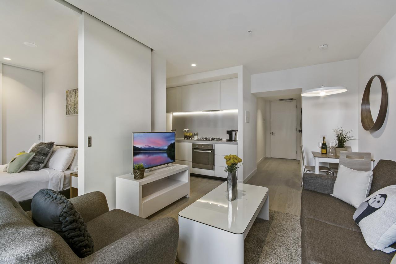 Melbourne Empire Apartments *