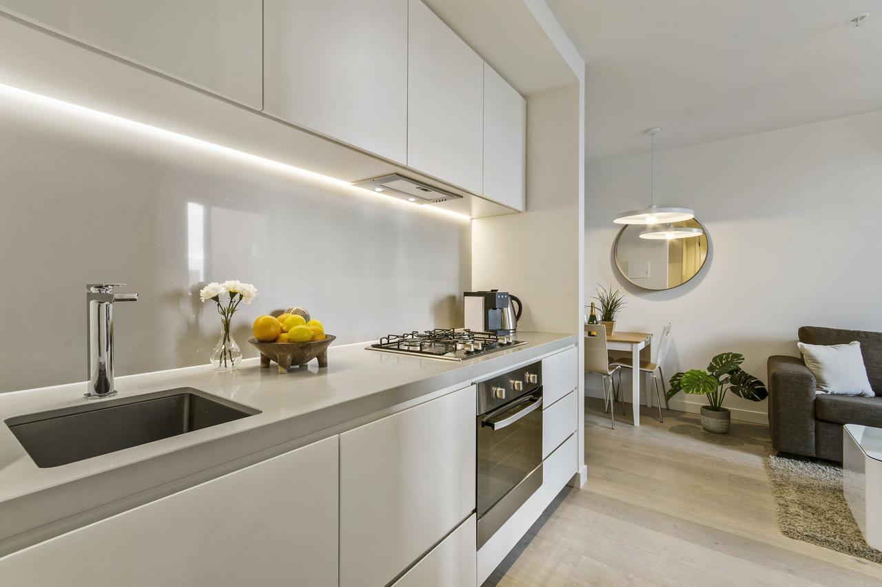 Apartment Melbourne Empire Apartments *