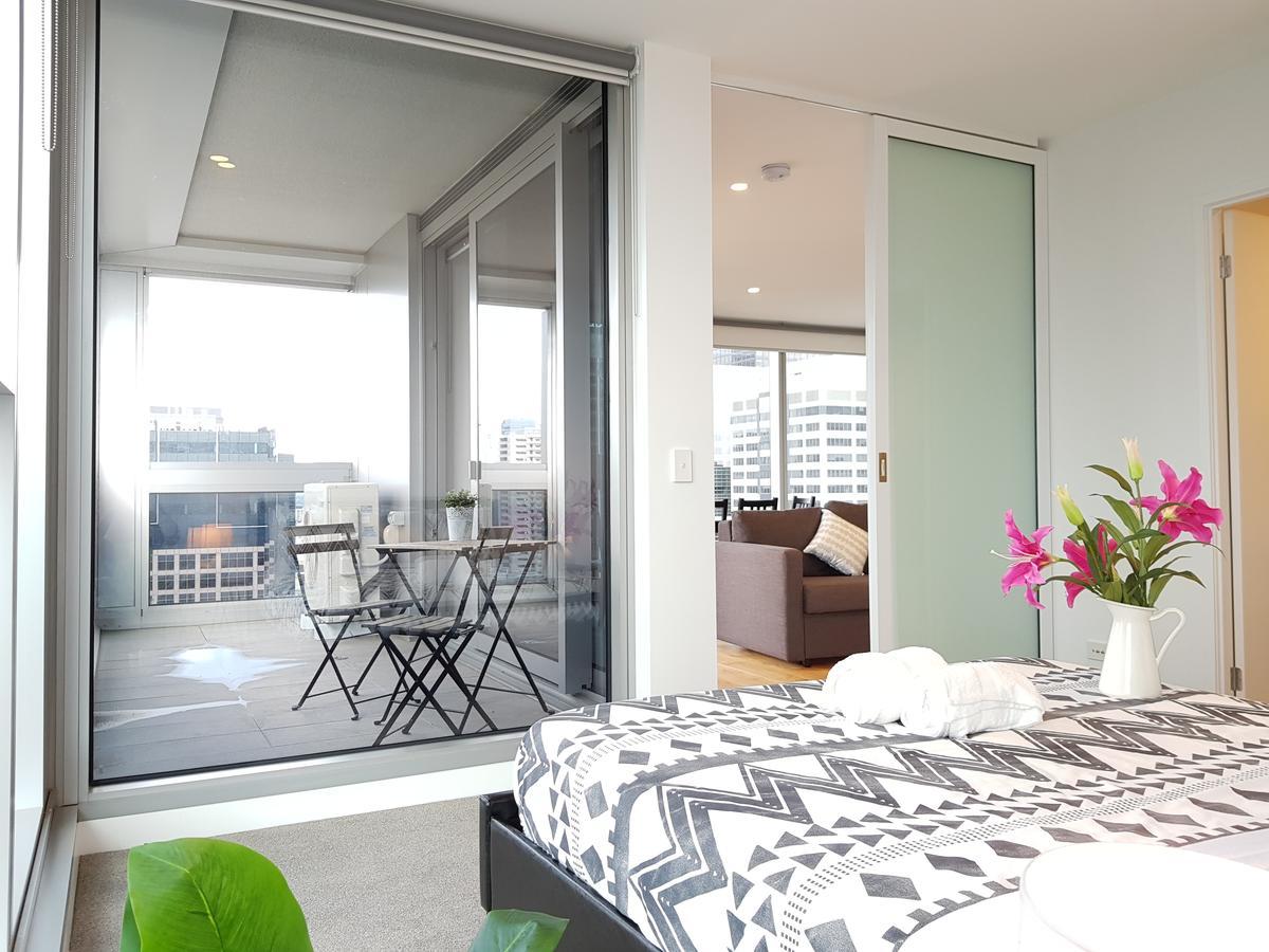 On The Fifth Apartment