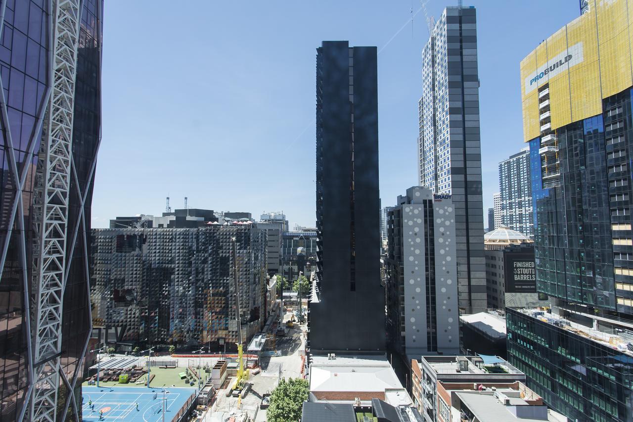 Apartment Empire Tower *