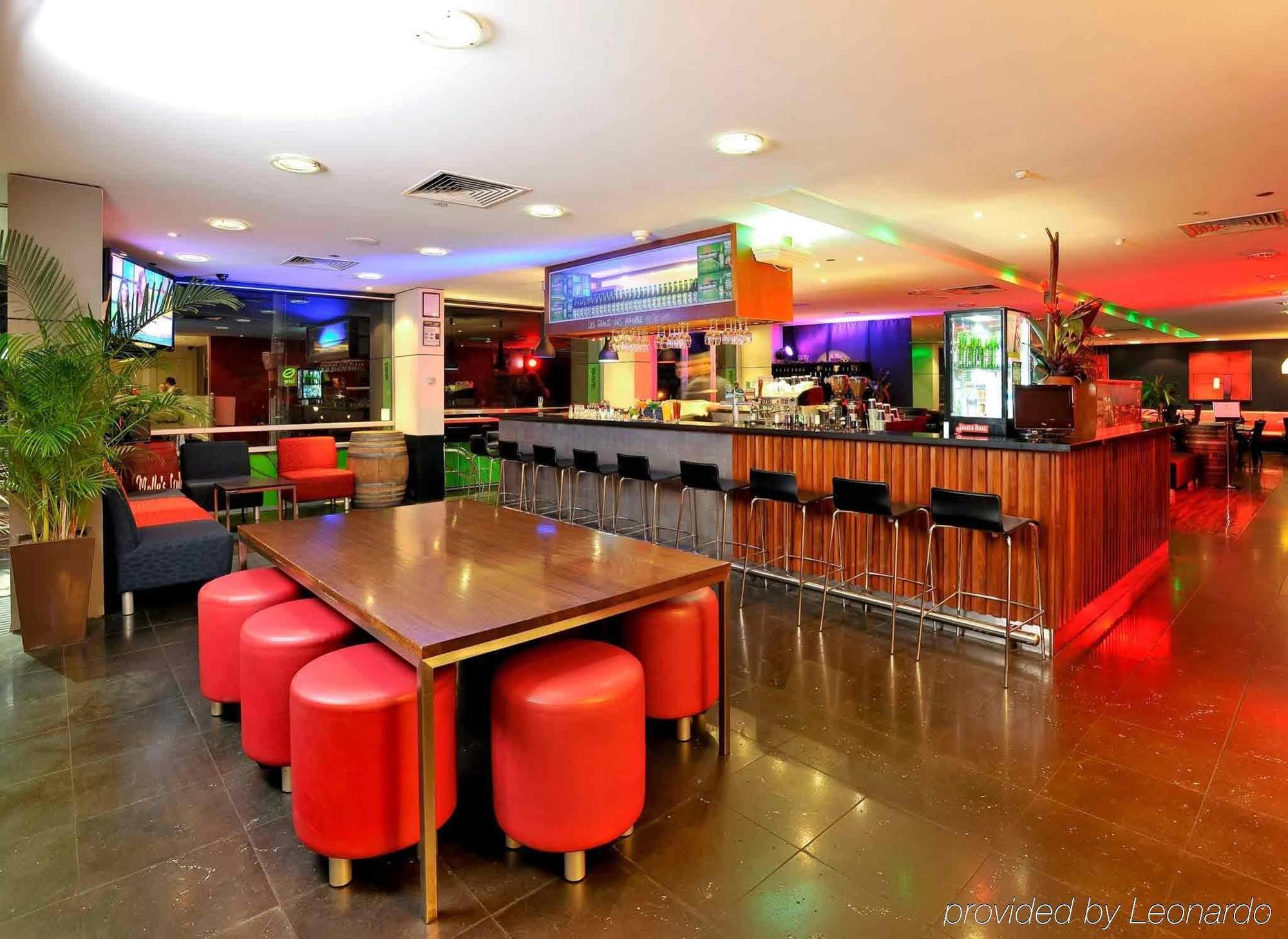 Mercure Treasury Gardens Hotel Melbourne