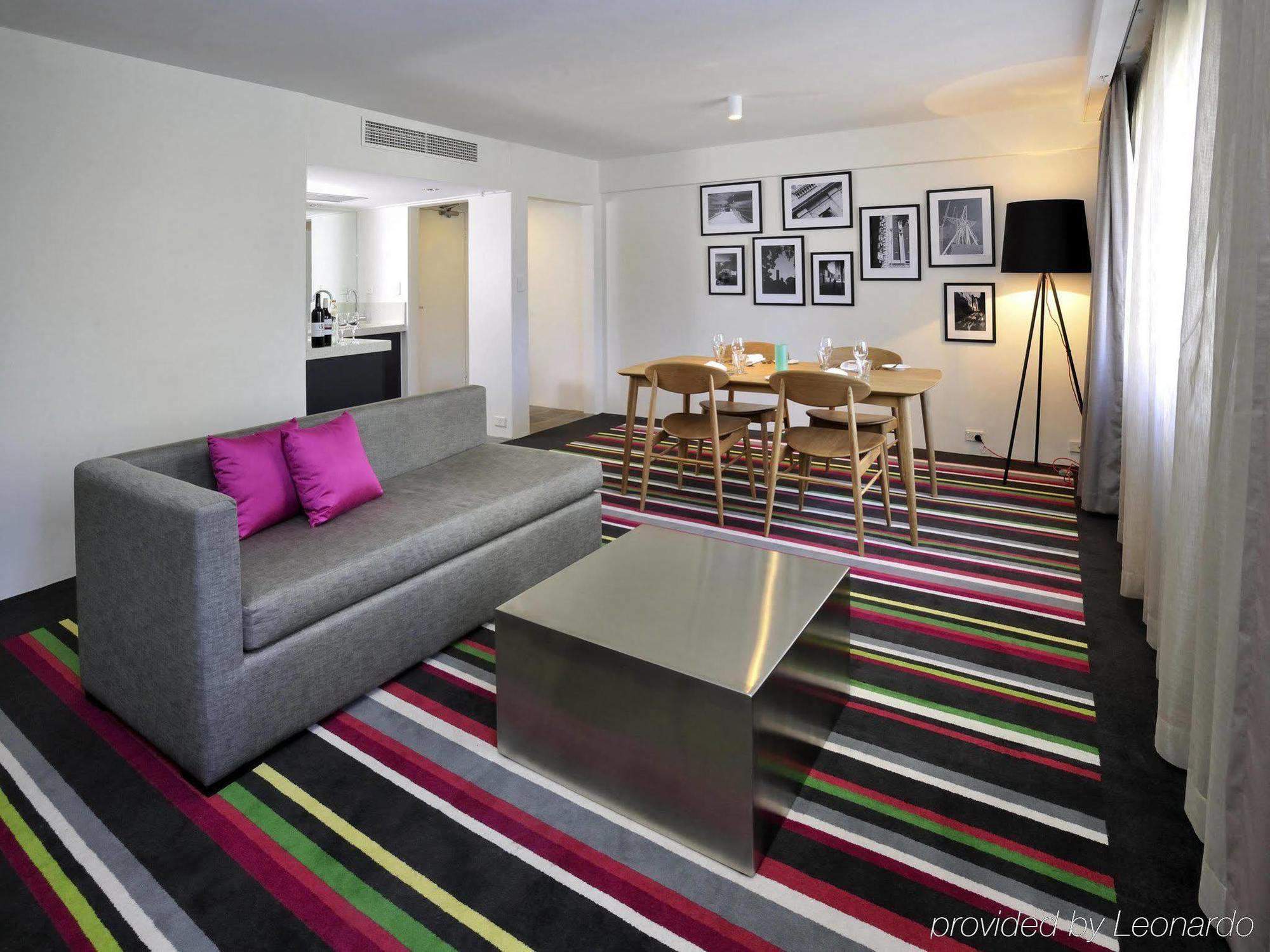 Hotel Mercure Treasury Gardens 4*