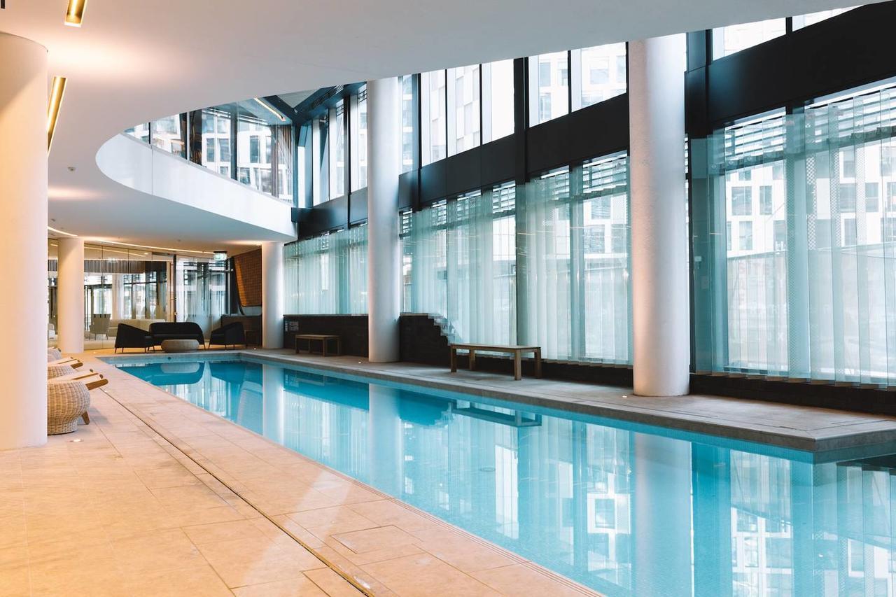 Apartment Minutes From Cbd Designer