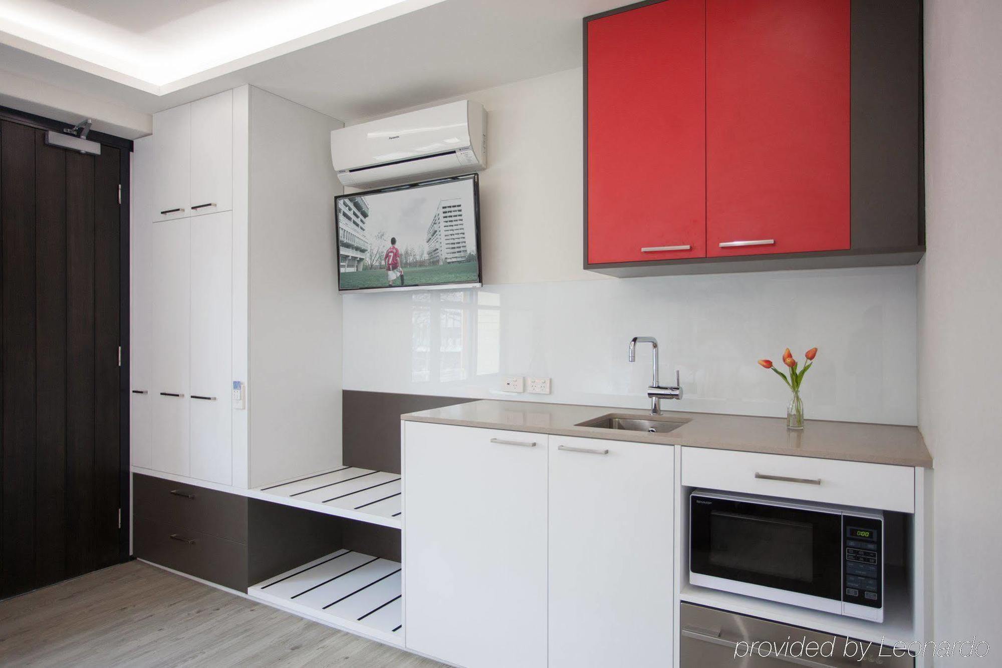 Easystay Studio Aparthotel 3*