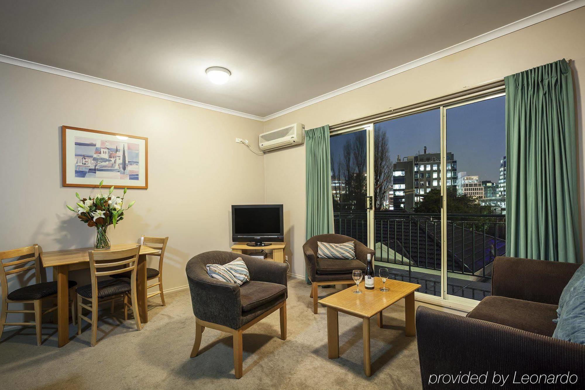 Punt Road Aparthotel