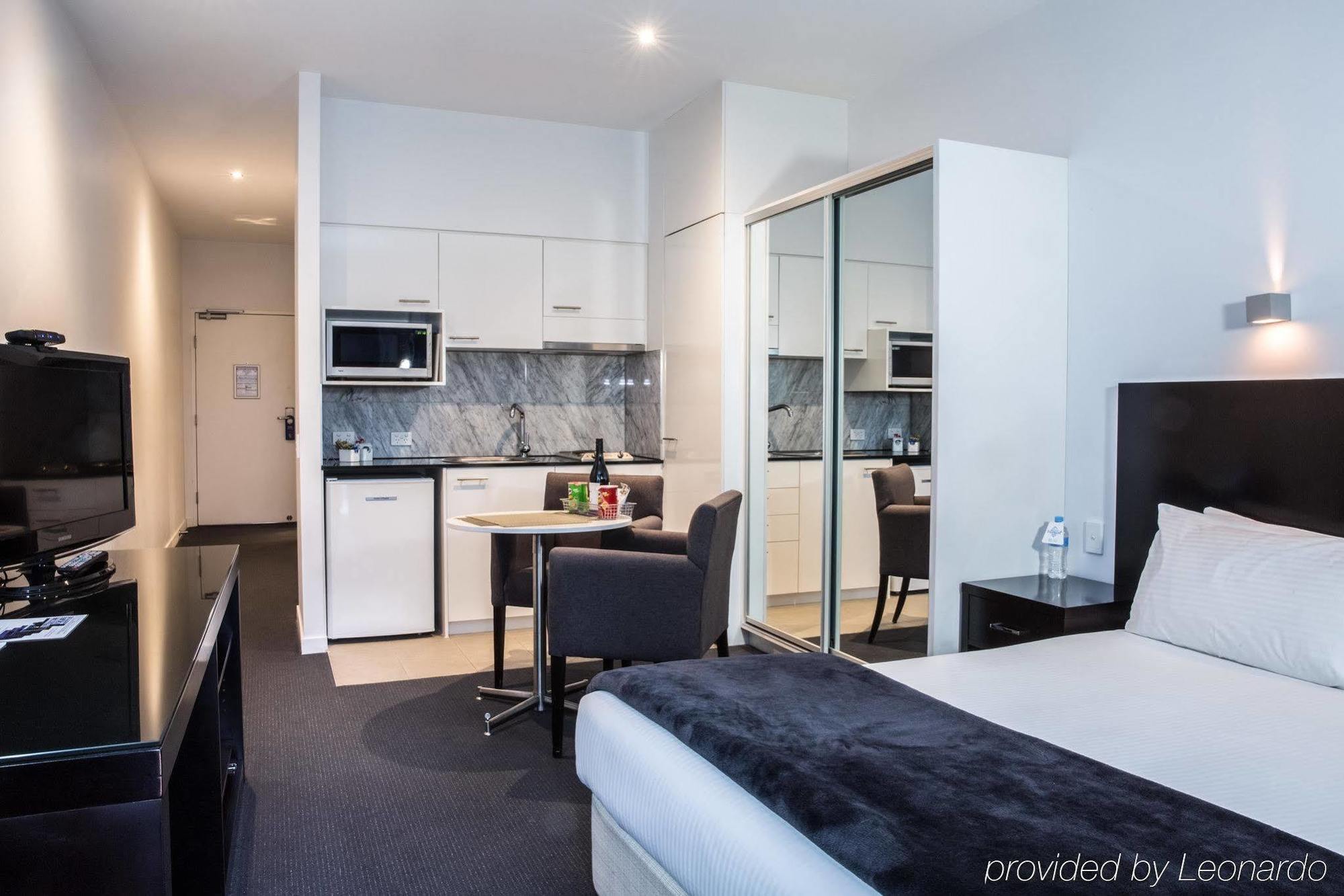 Adara Richmond Aparthotel 4*