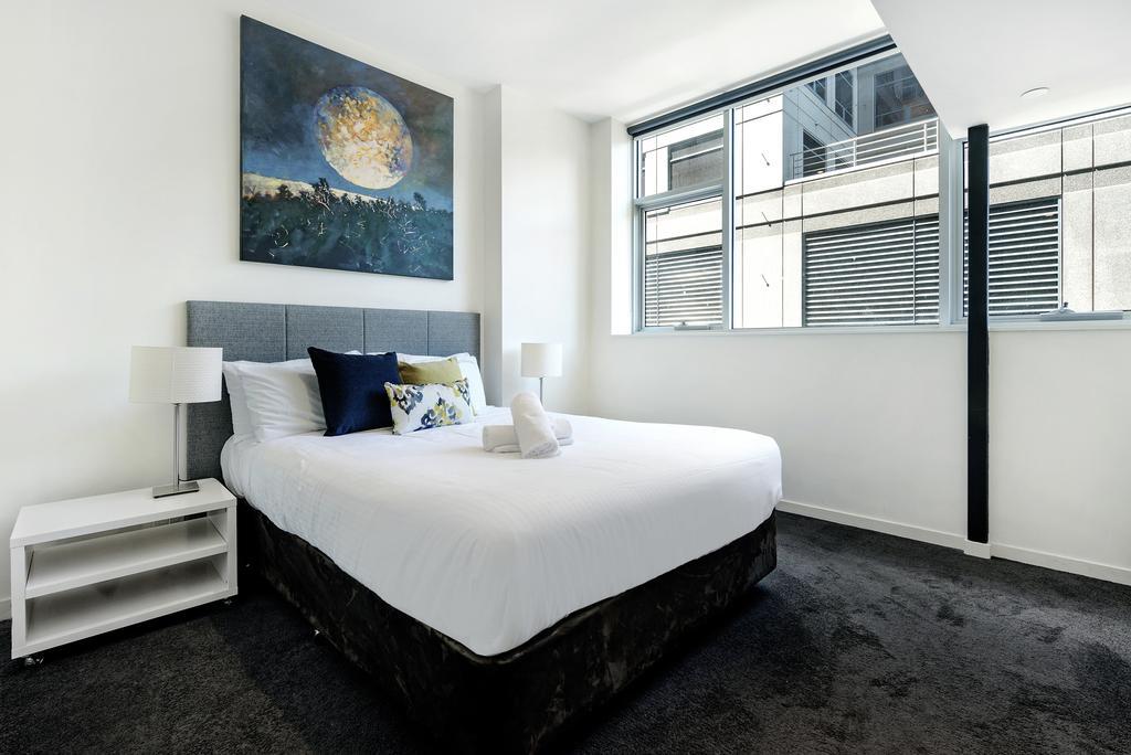 Ultiqa Little Collins Aparthotel 4*