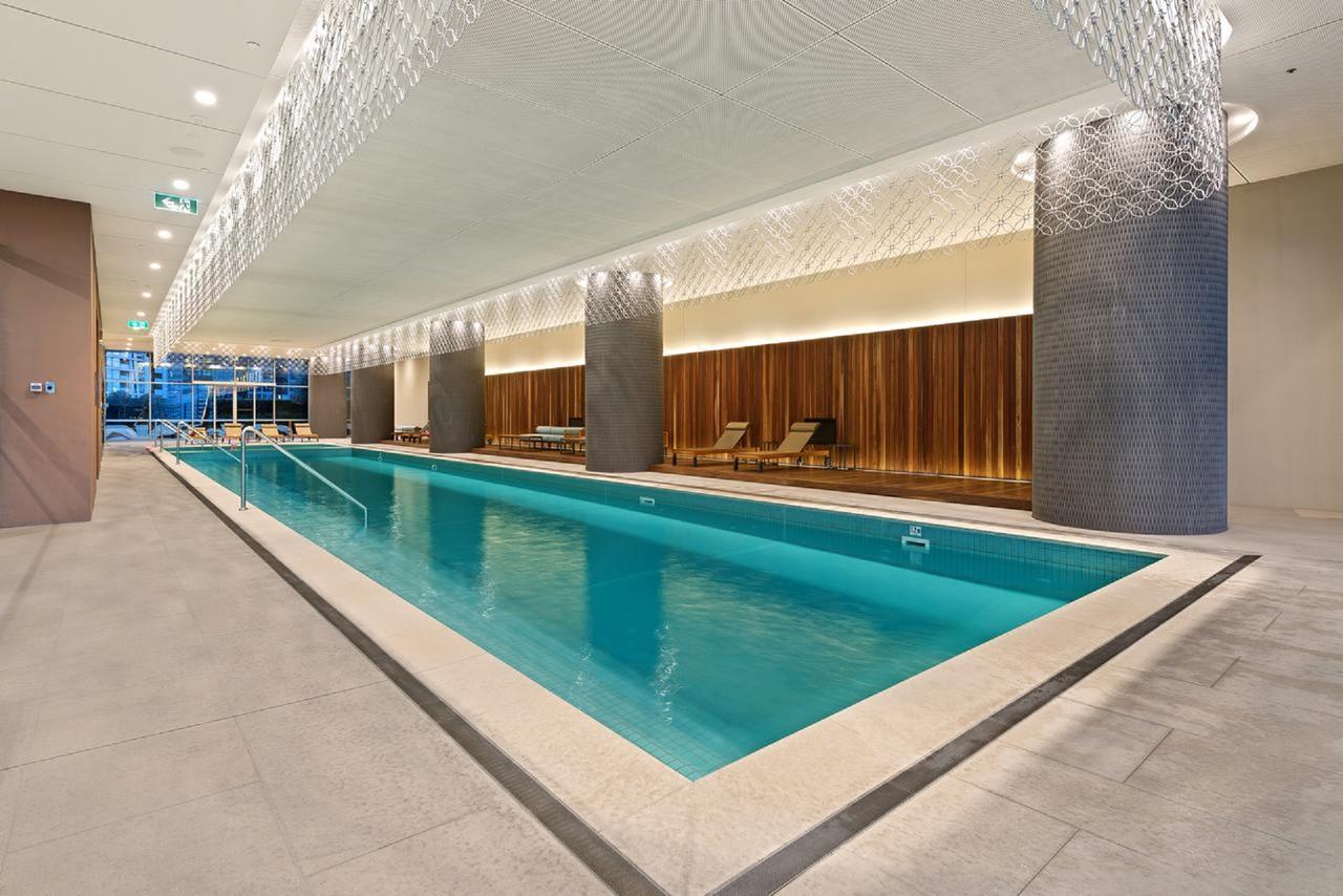 Crown Southbank Riverside S Collection 5*