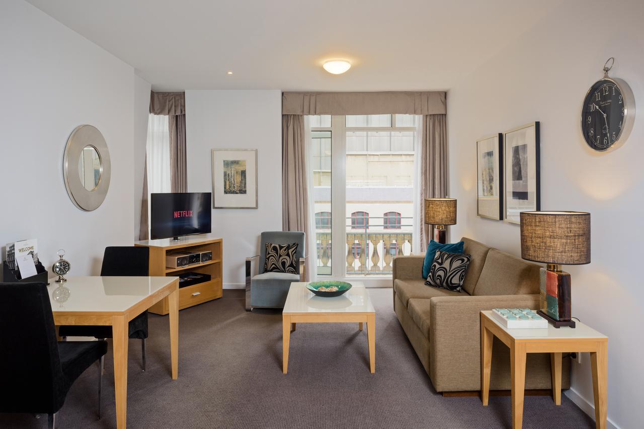 Treasury On Collins Hotel 4*