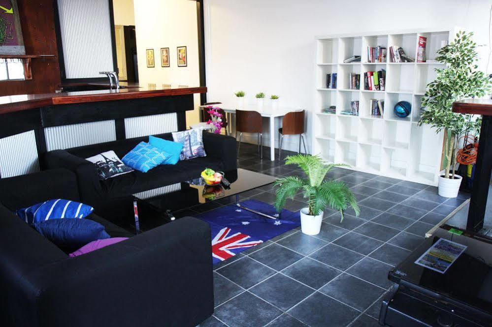 Ozihouse Collingwood * Melbourne