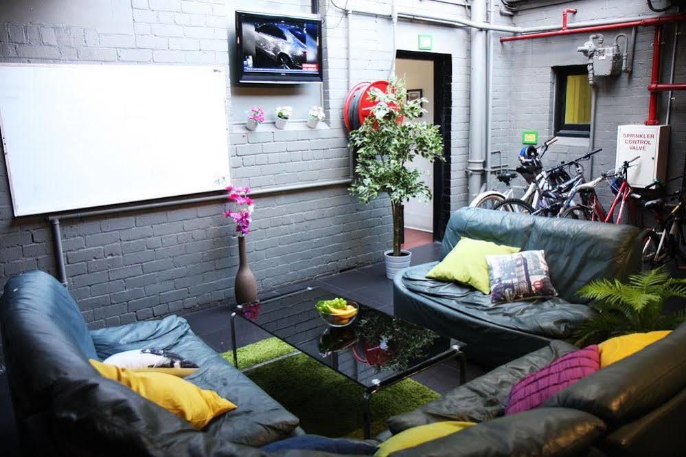 Hostel Ozihouse Collingwood Melbourne