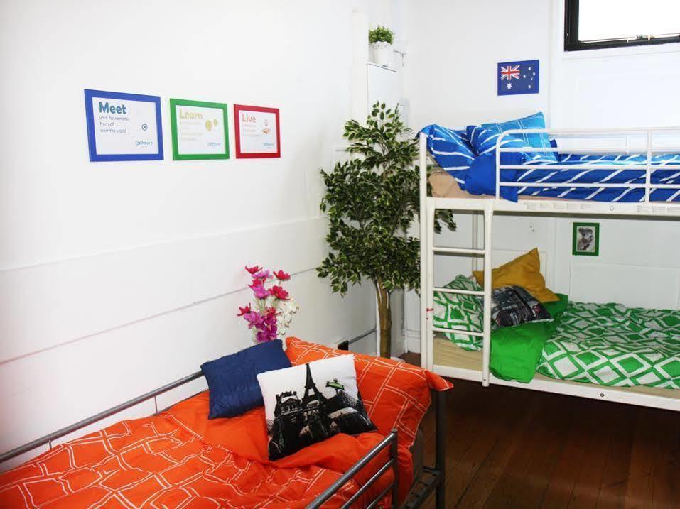 Ozihouse Collingwood Hostel