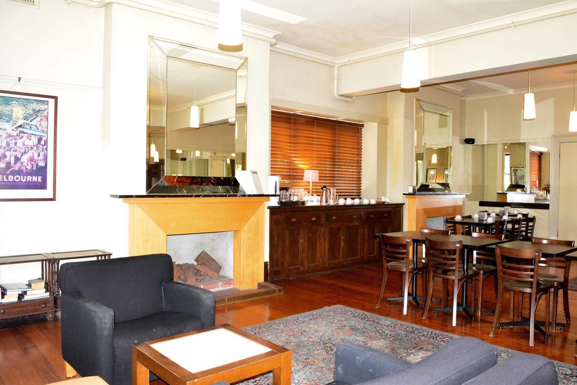 Richmond Hill Hotel 3*