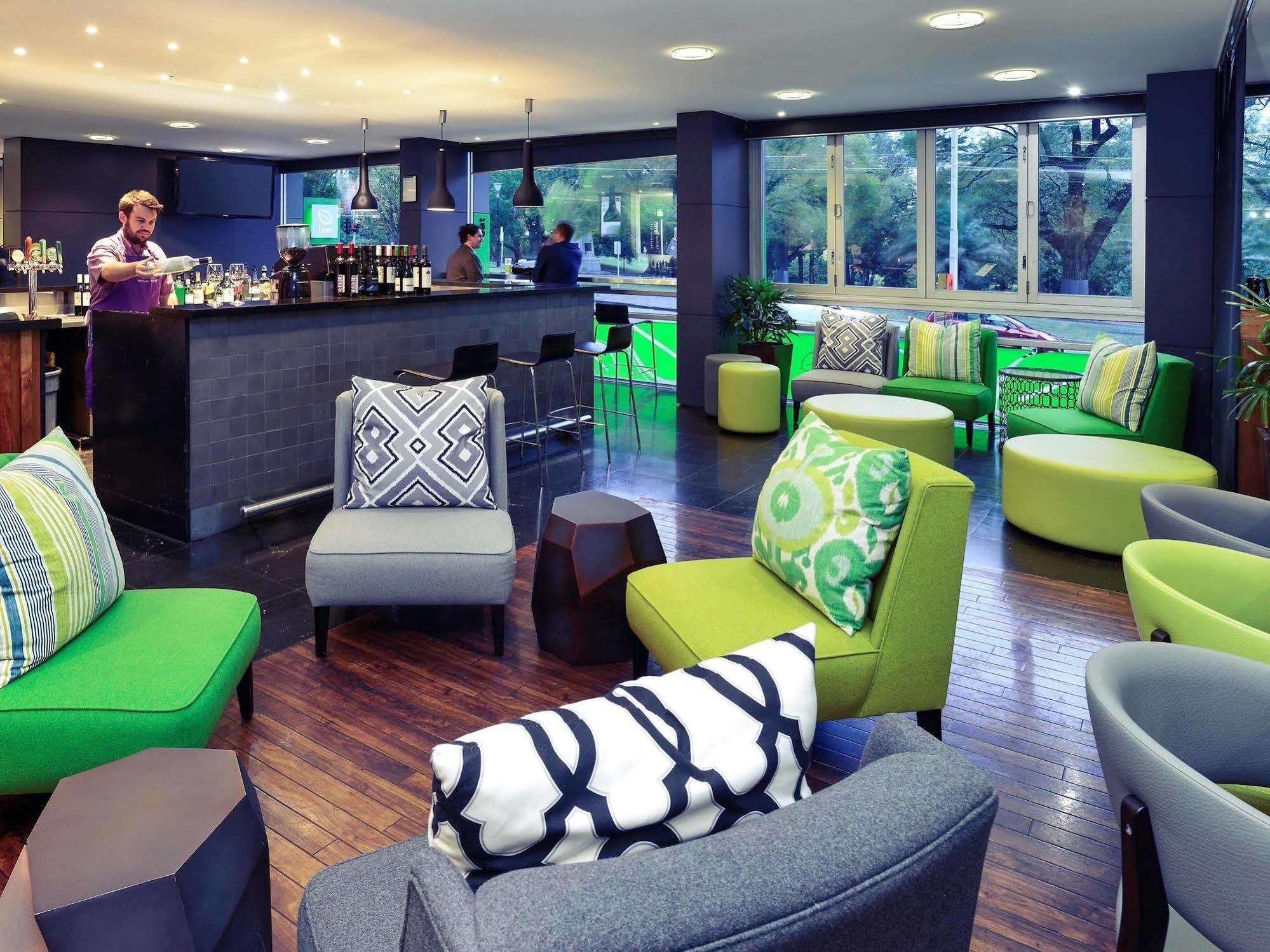 Mercure Treasury Gardens Hotel Melbourne