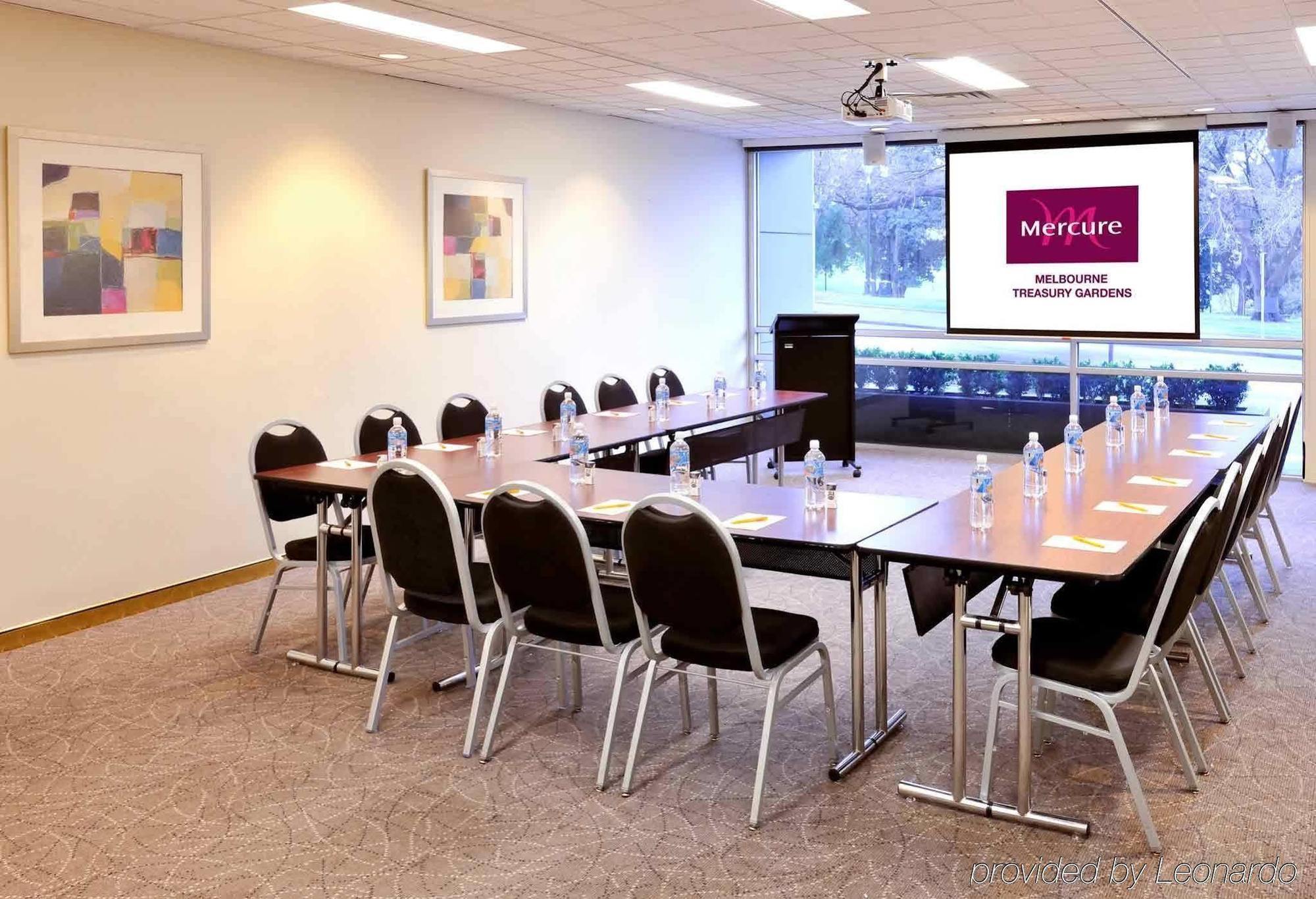 Mercure Treasury Gardens Hotel 4*