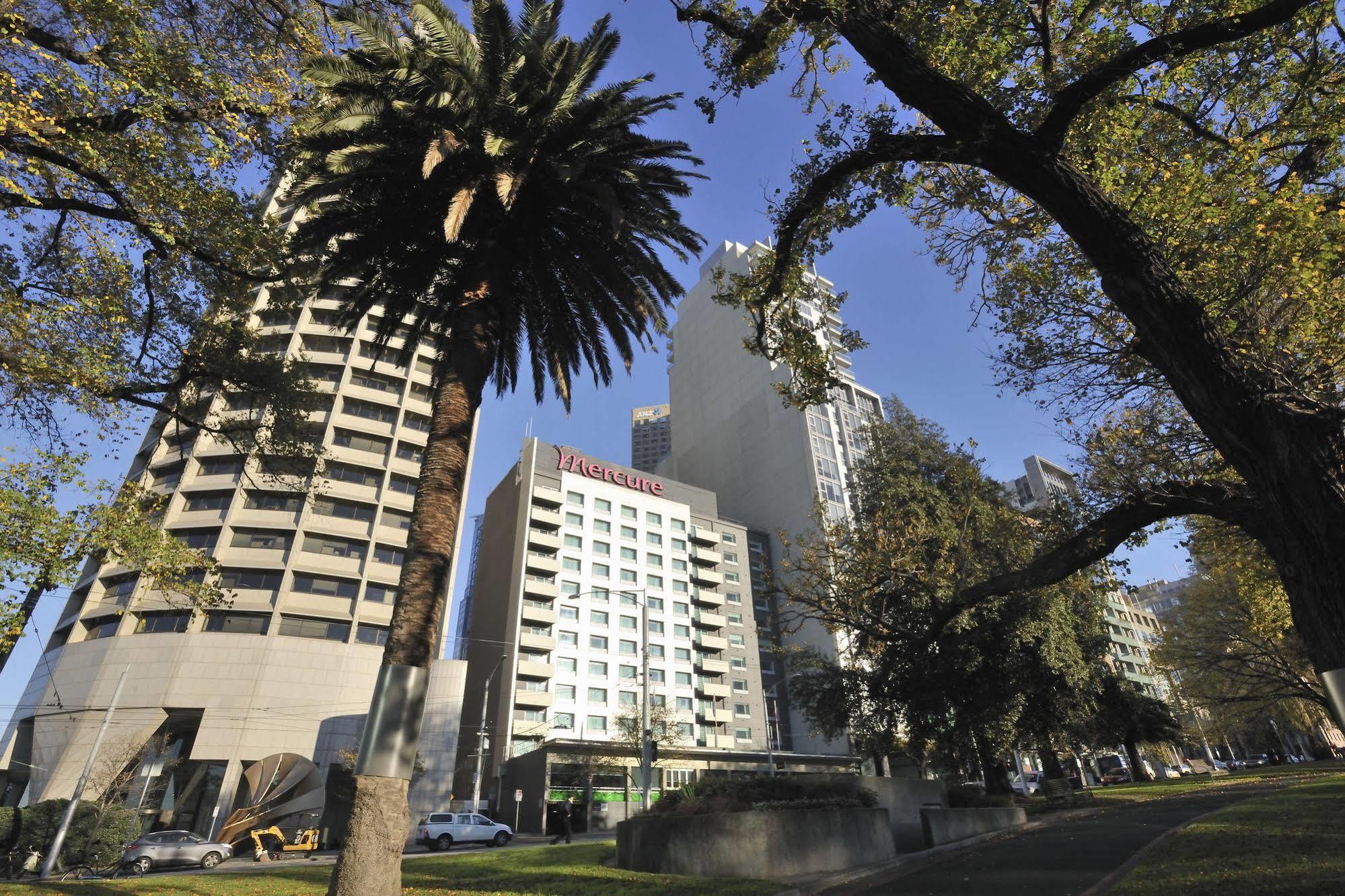 Hotel Mercure Treasury Gardens 4*
