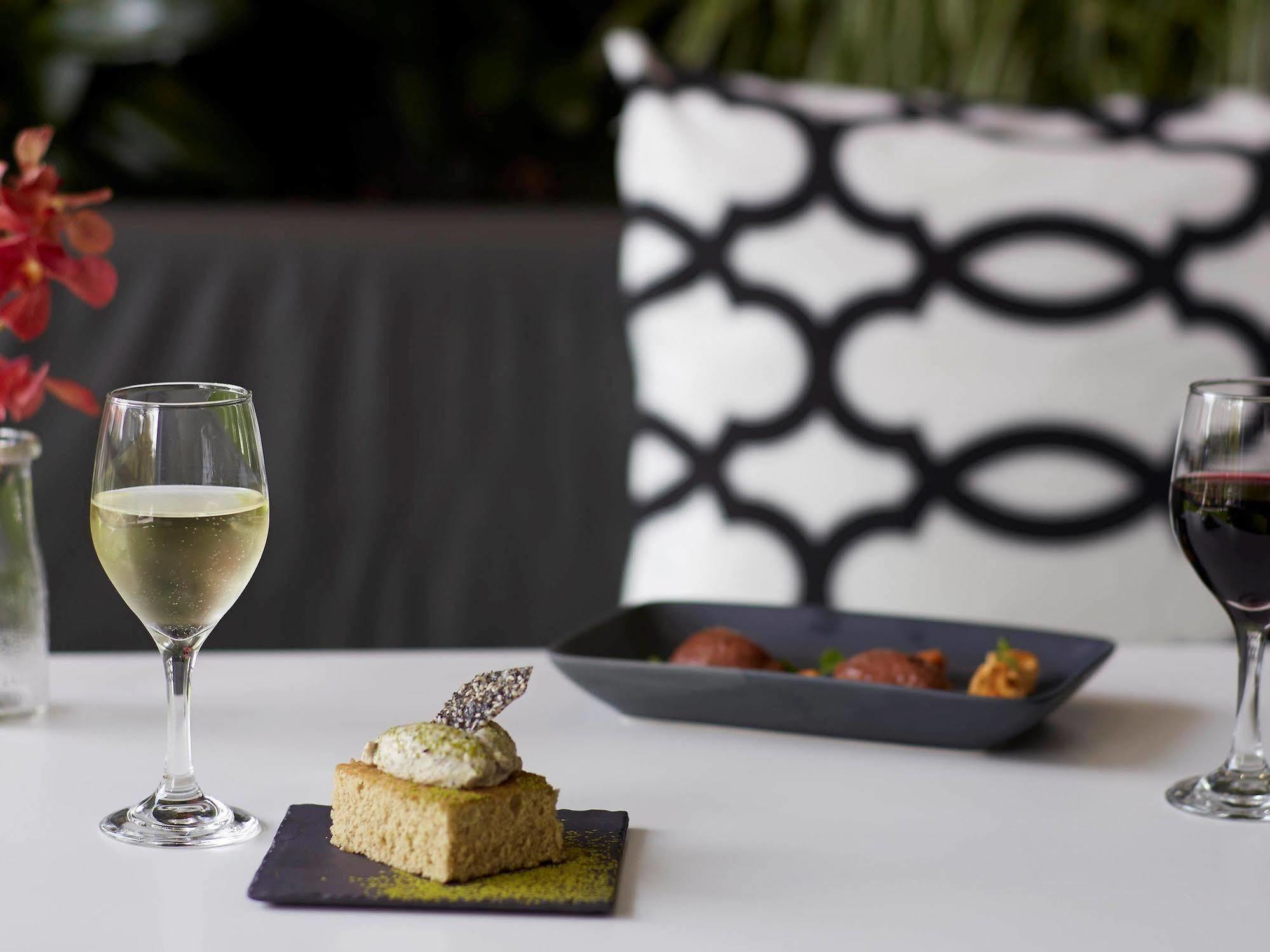 Hotel Mercure Treasury Gardens Melbourne