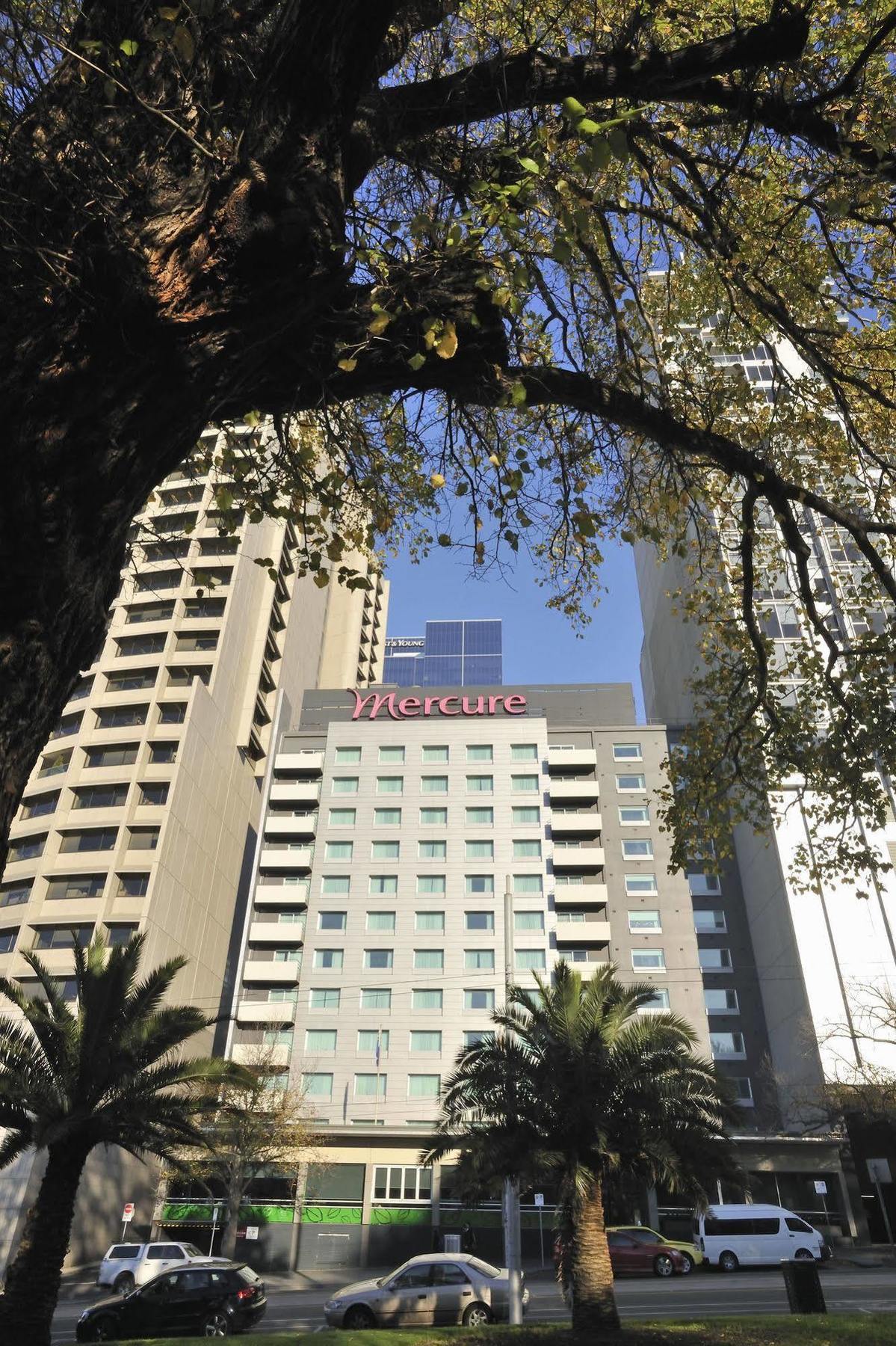 Mercure Treasury Gardens Melbourne