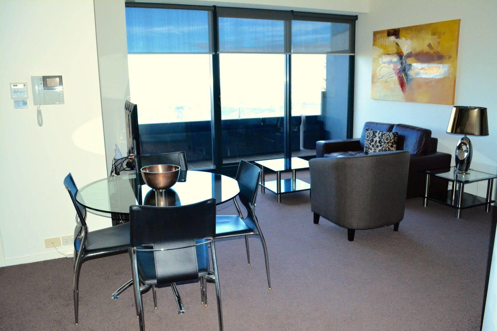 Southbank Eureka Apartment