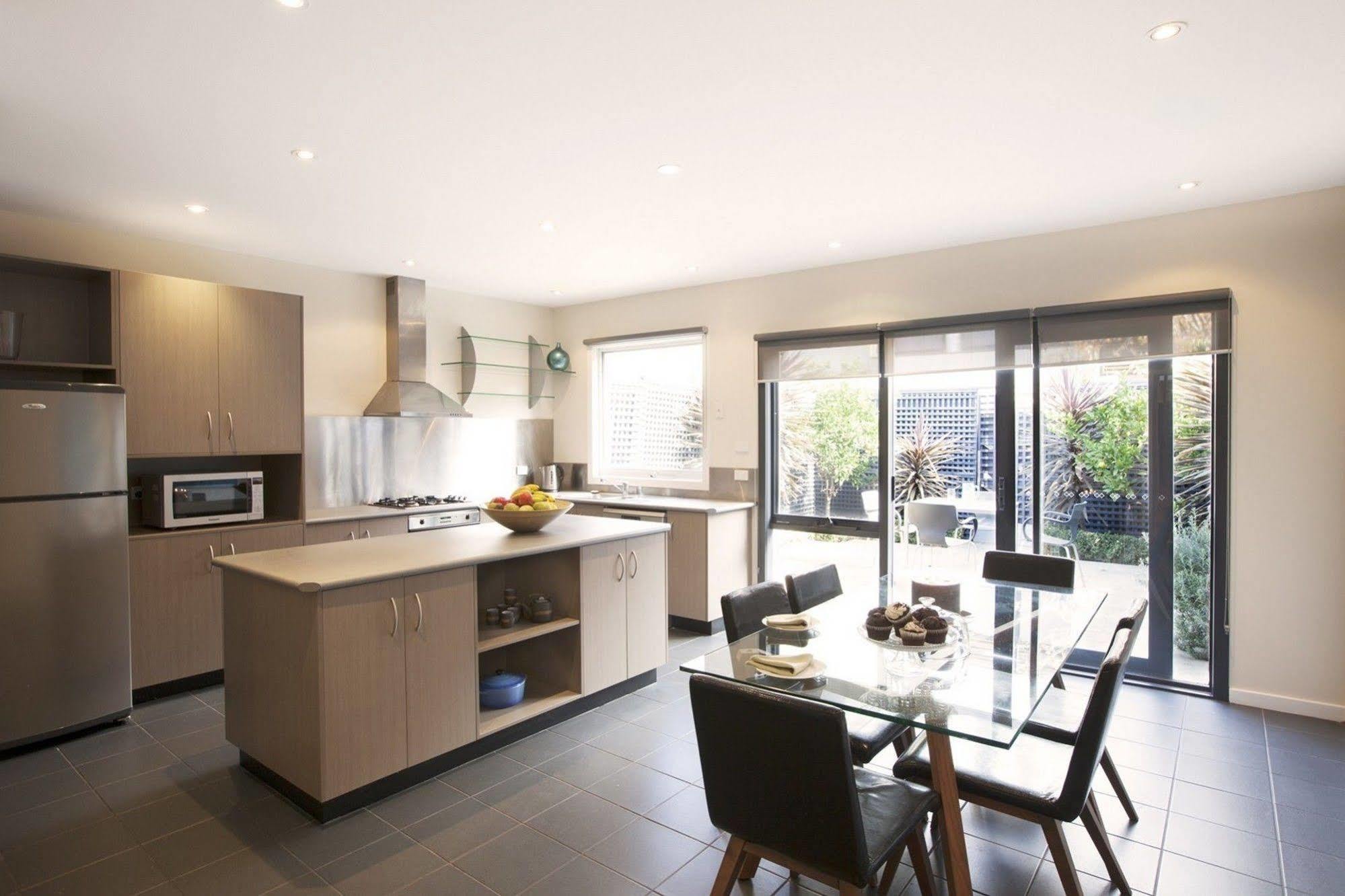 Boutique Stays - Roxys Place