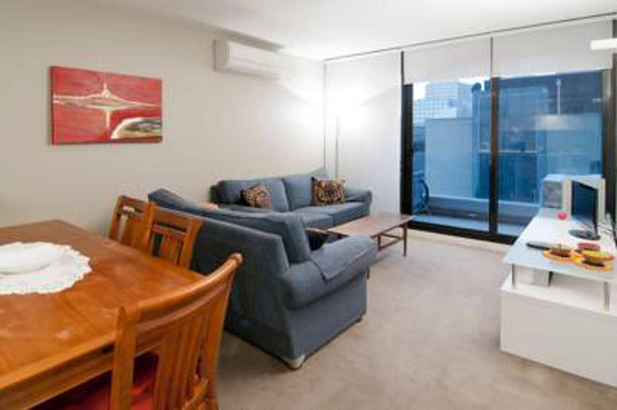Inner Serviced 4*