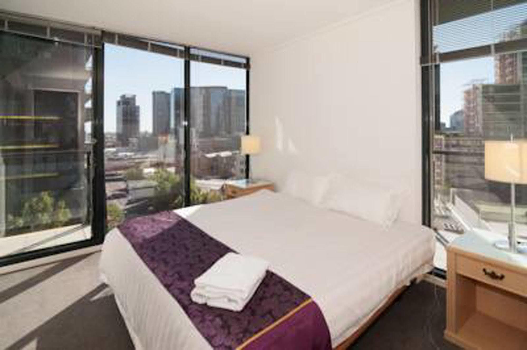 Inner Serviced 4* Melbourne