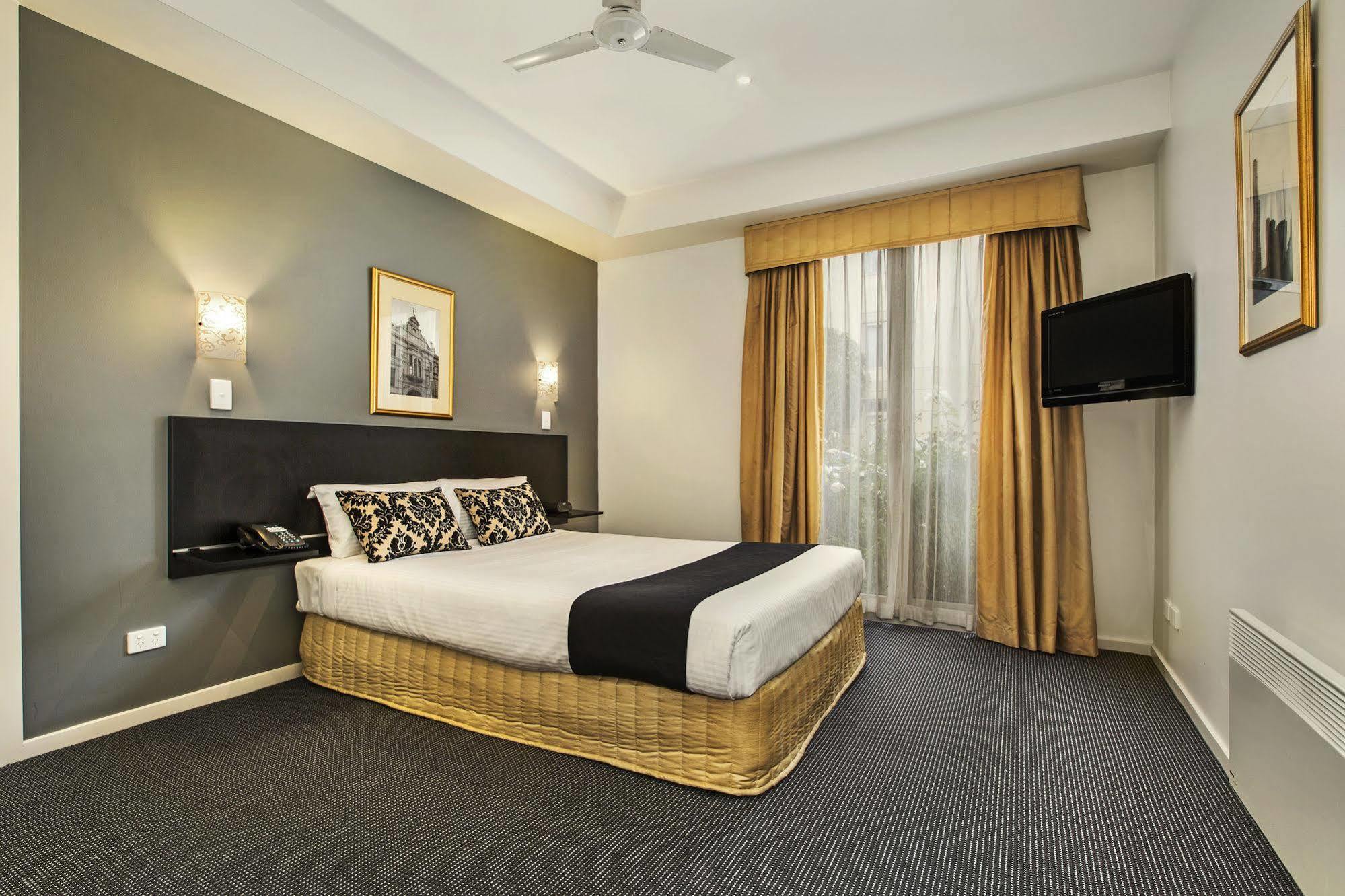 Aparthotel Quest Prahran 4*