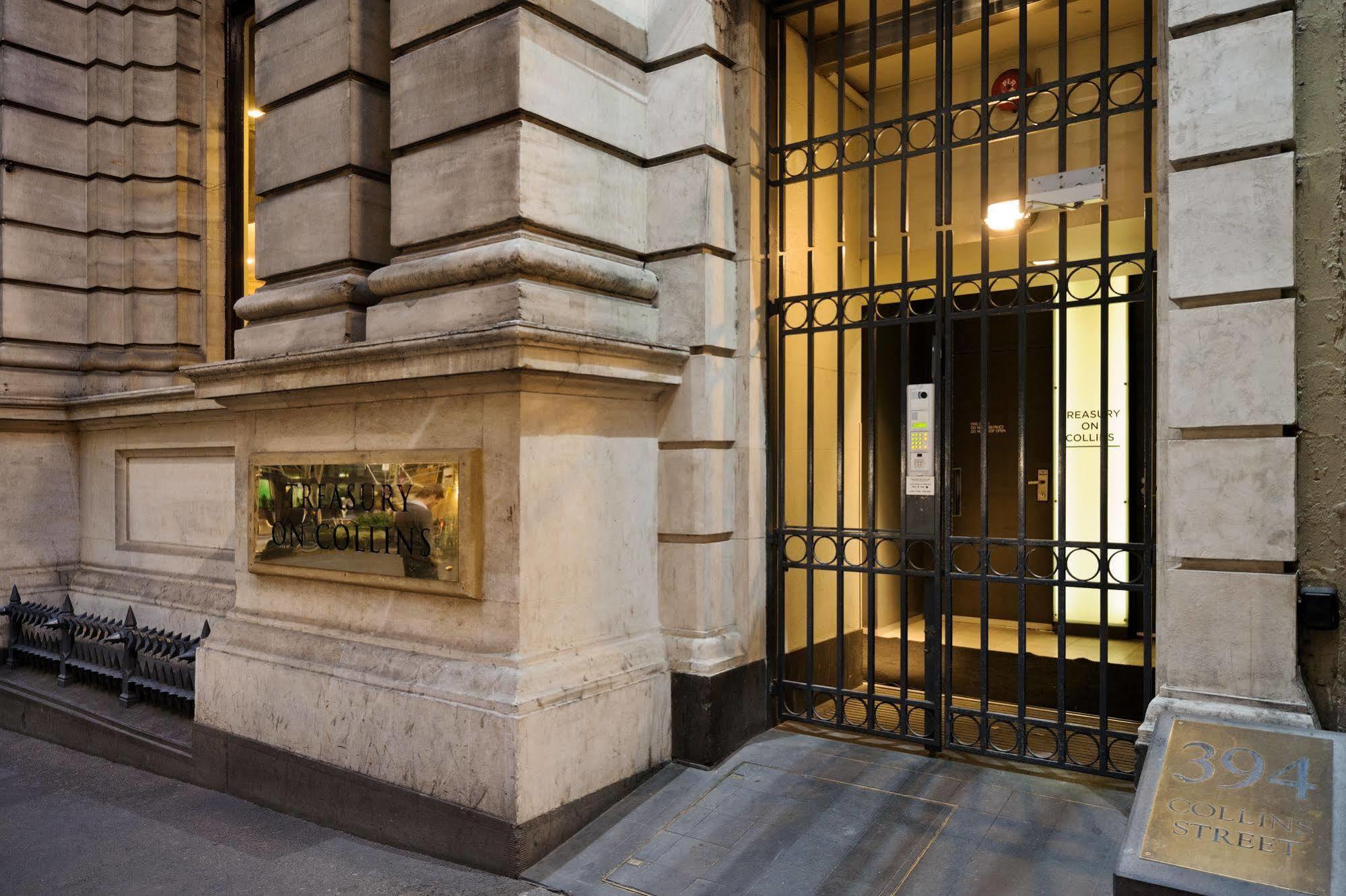 Hotel Treasury On Collins