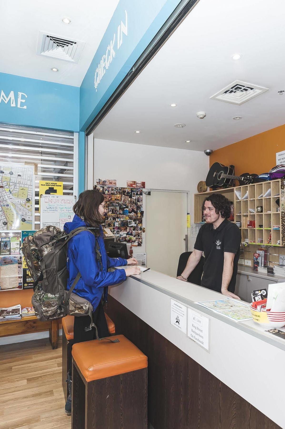 Backpackers Hostel *
