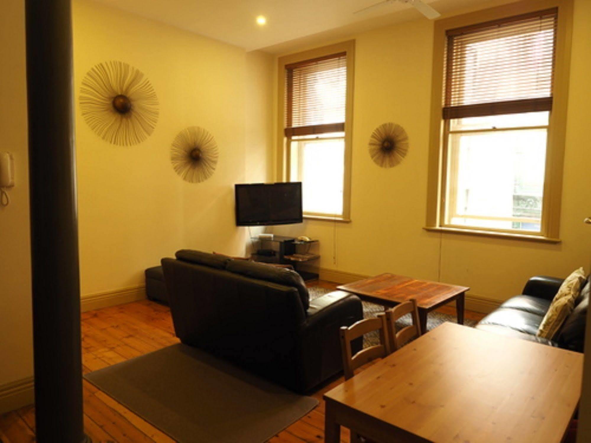 Flinders Lane Aparthotel