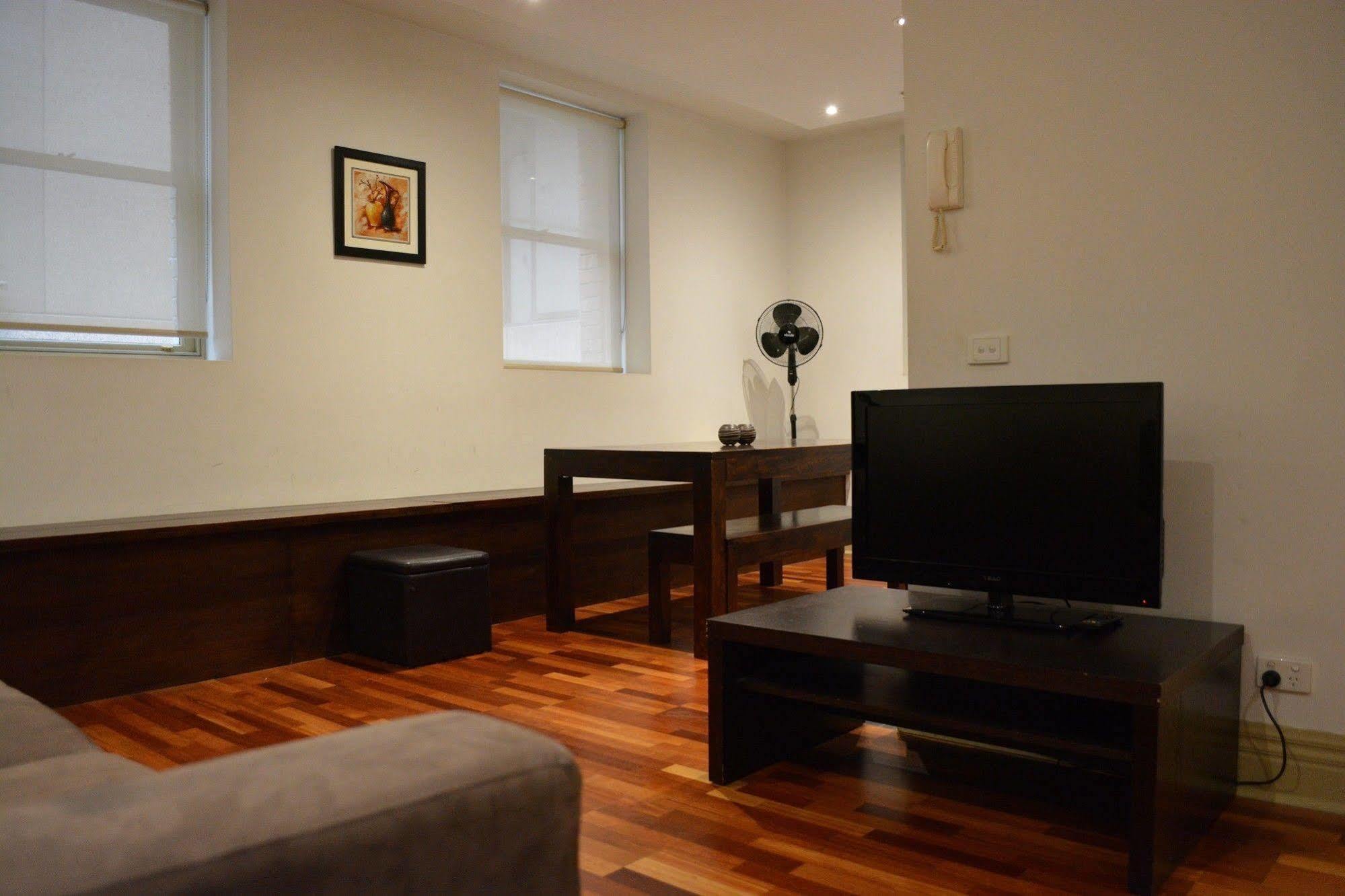 Aparthotel Flinders Lane